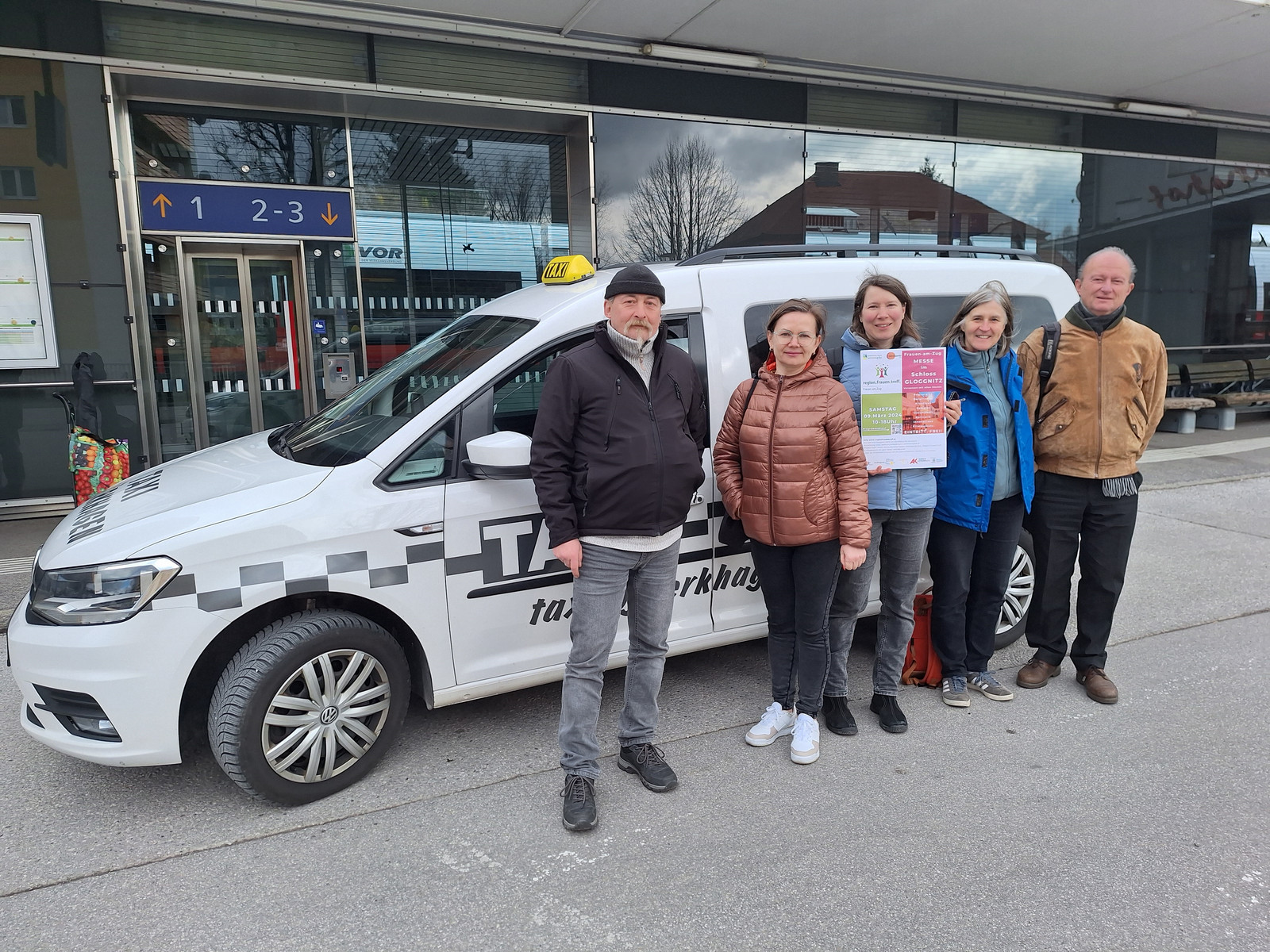 Taxi mit 4 Personen