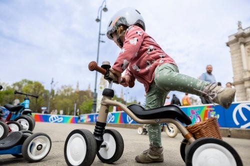 (c) CAP Spielplatz auf Rollen